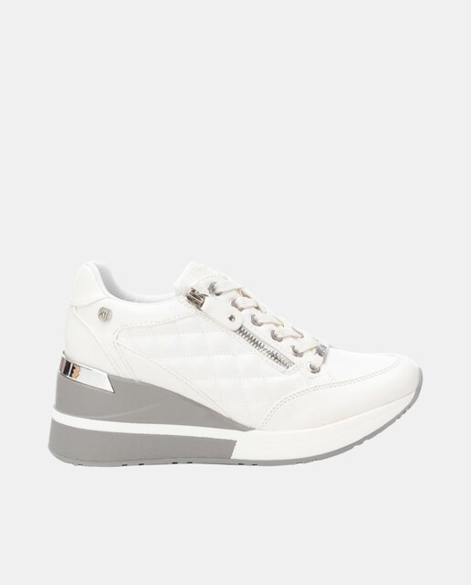 Imagen 0 de Zapatilla mujer color blanco