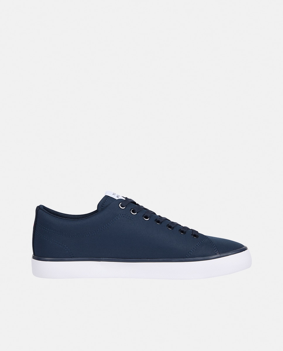 Imagen 0 de Zapatilla de hombre en color azul marino de Tommy Hilfiger