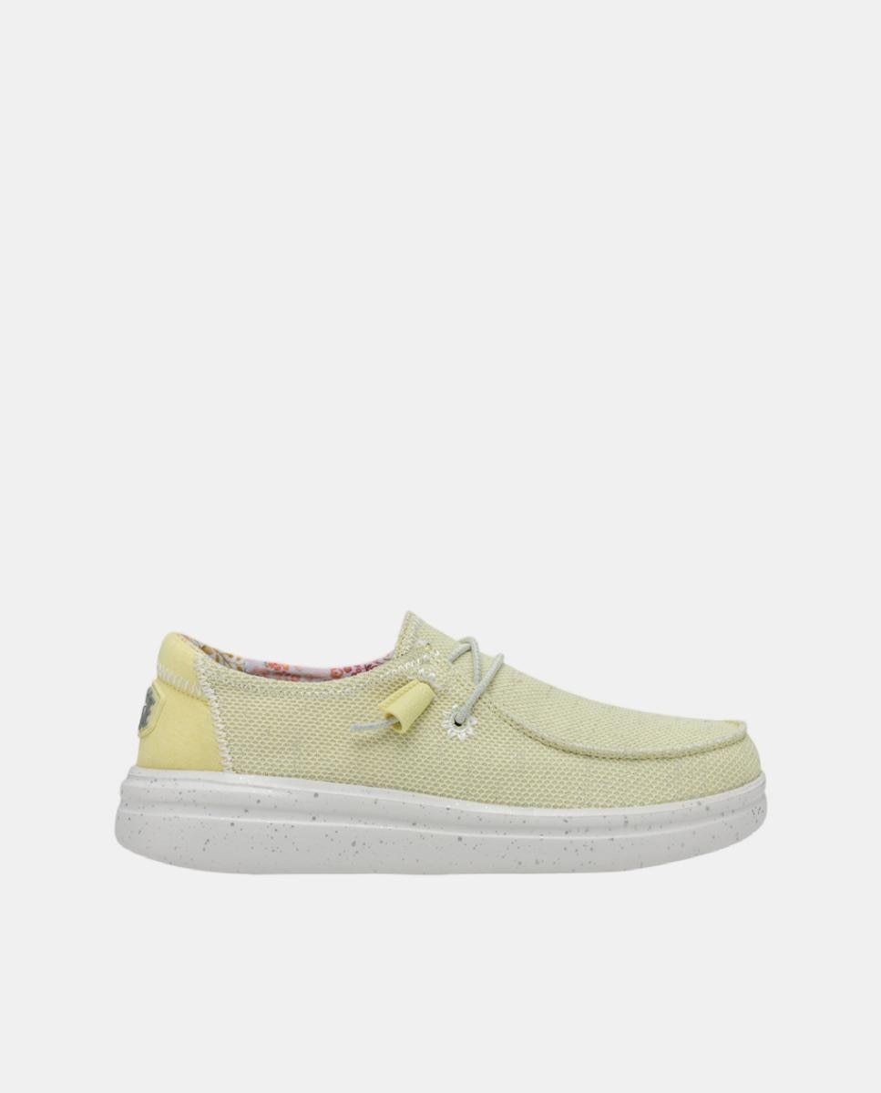 Imagen 0 de Mocasín para mujer de tejido elástico con plataforma ligera.