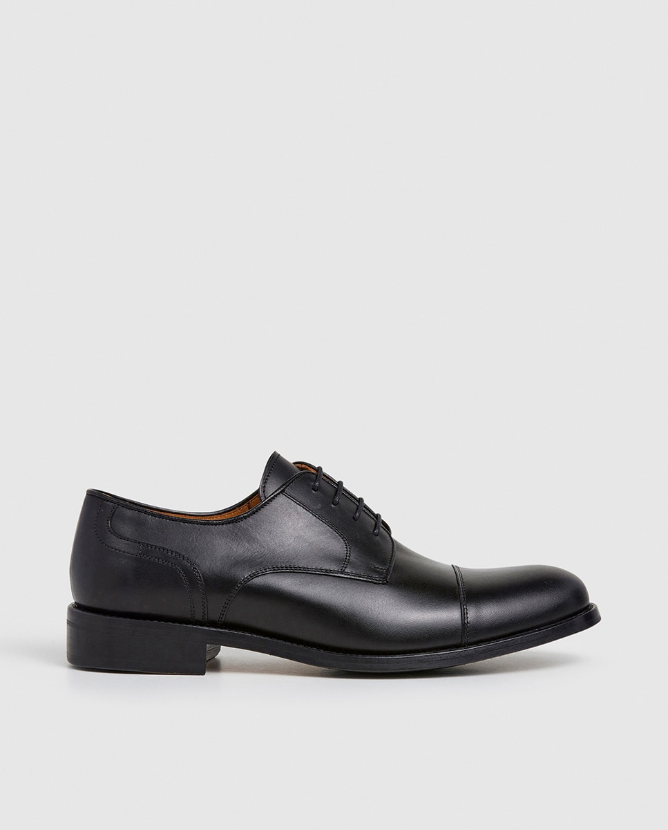 Imagen 0 de Zapato con cordones de hombre estilo derby