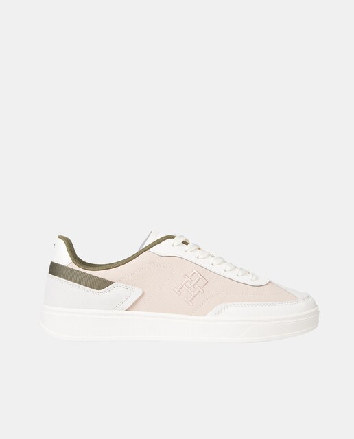 Imagen 0 de Zapatillas de mujer tipo casco bajas en piel