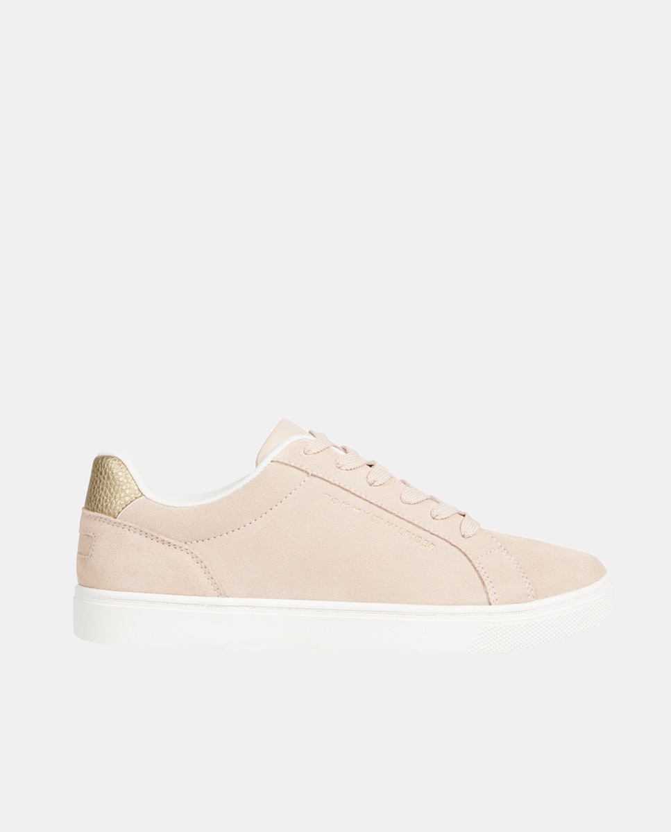 Imagen 0 de Zapatillas de mujer tipo casco bajas en serraje