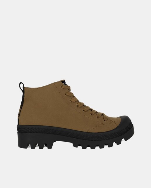 Imagen 0 de Botines para mujer veganos y suela engomada dentada.