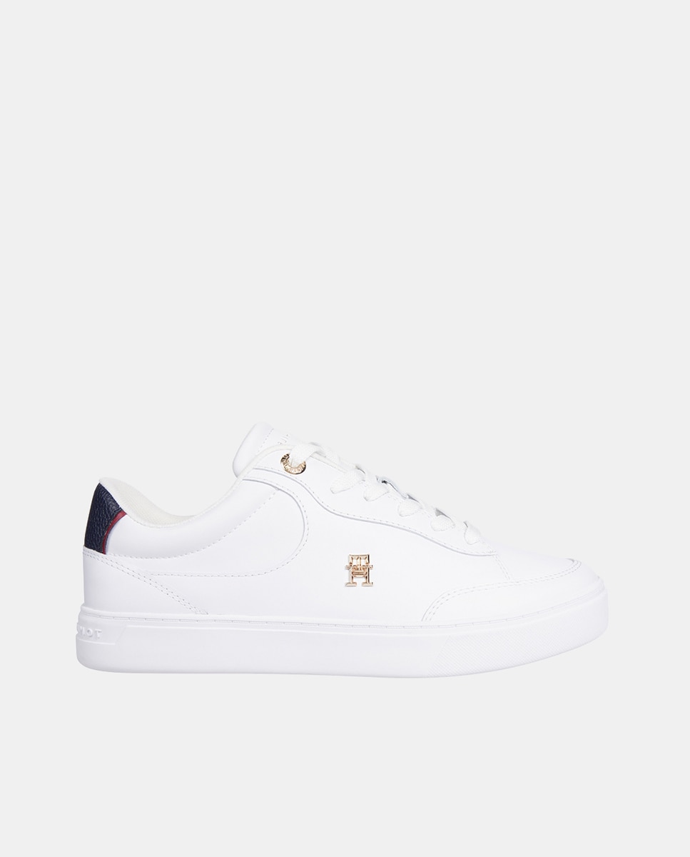 Imagen 0 de Zapatillas de mujer tipo casco bajas piel