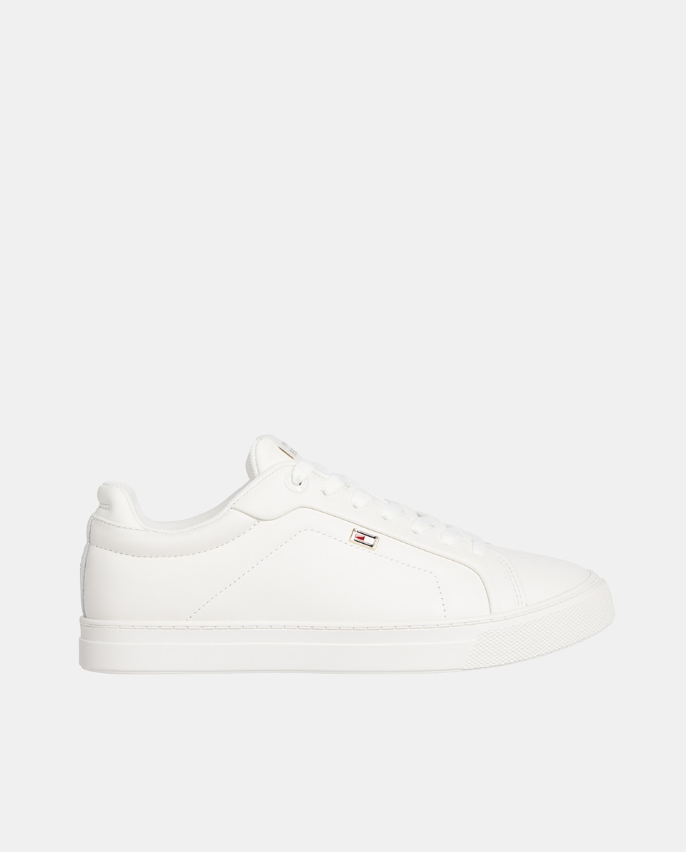 Imagen 0 de Zapatillas de mujer tipo casco bajas piel