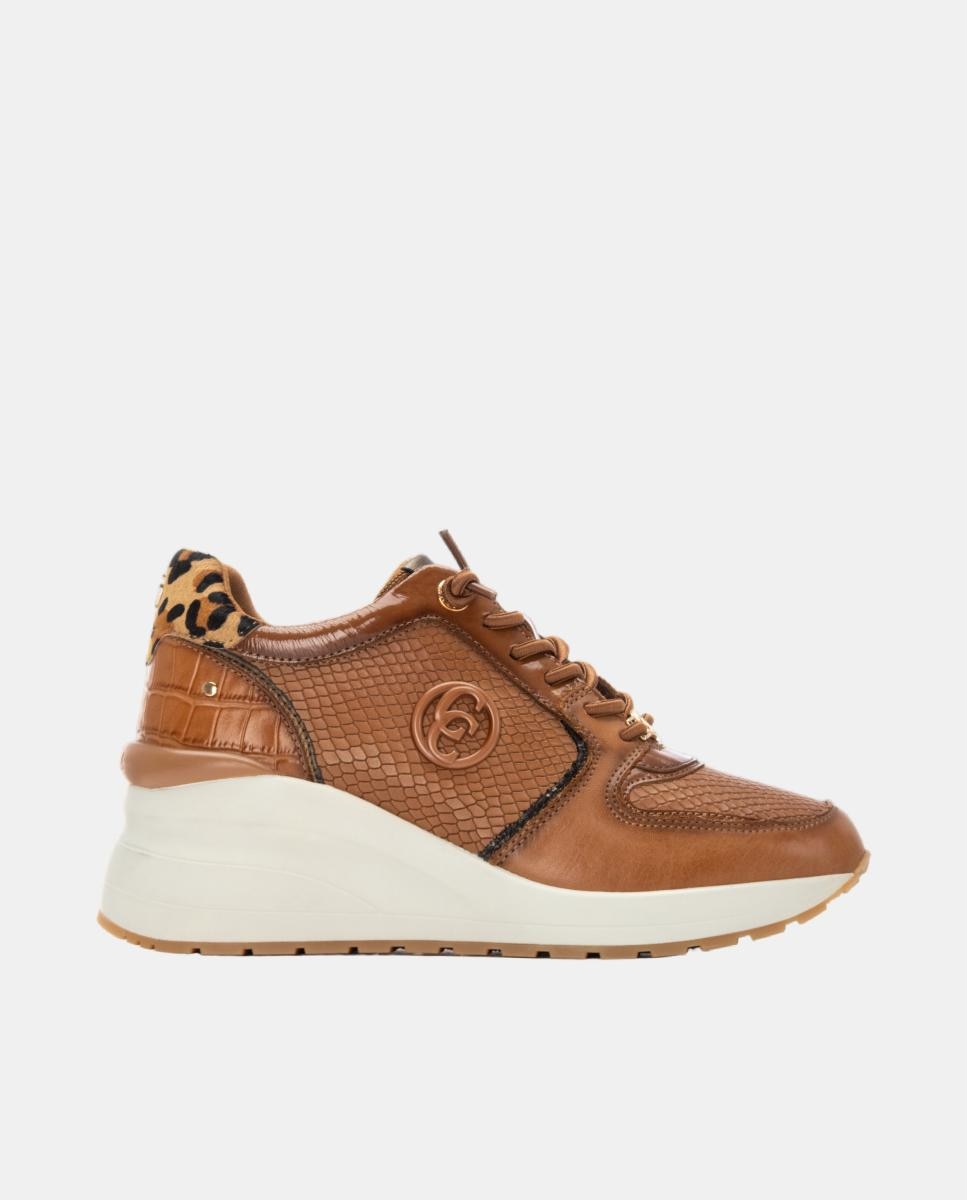 Imagen 0 de Zapato mujer casual cuña cordones