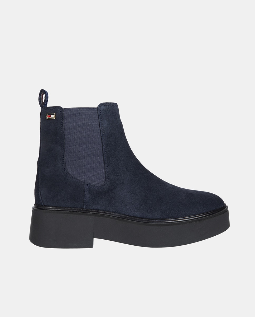 Imagen 0 de Botines Chelsea de ante con suela gruesa e insignia de Tommy Hilfiger