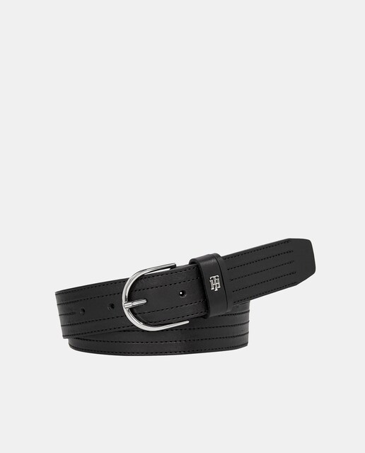 Imagen 0 de Cinturón de piel en negro con logo TH