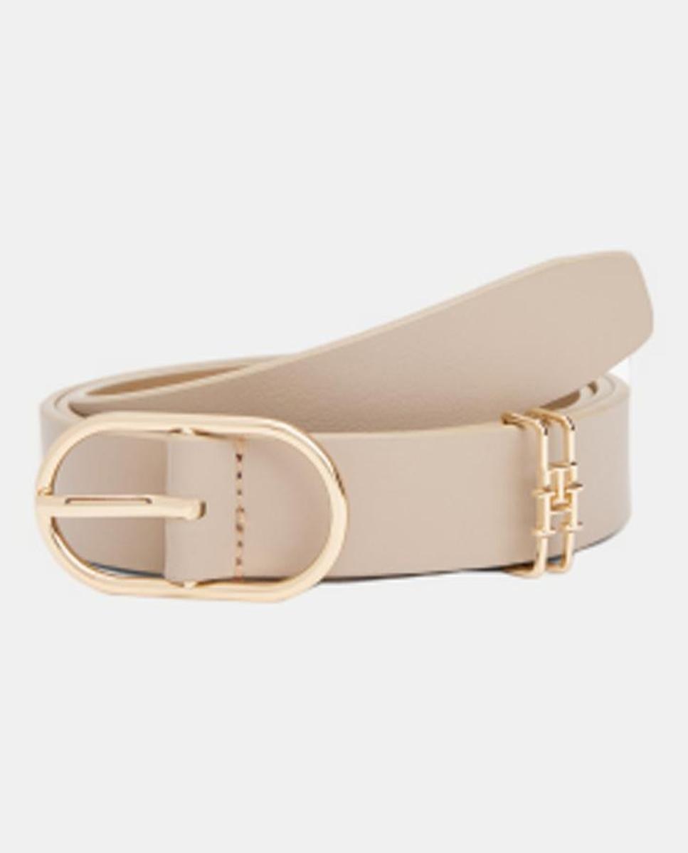 Imagen 0 de Cinturón de piel de mujer en color beige con hebilla ovalada de Tommy Hilfiger