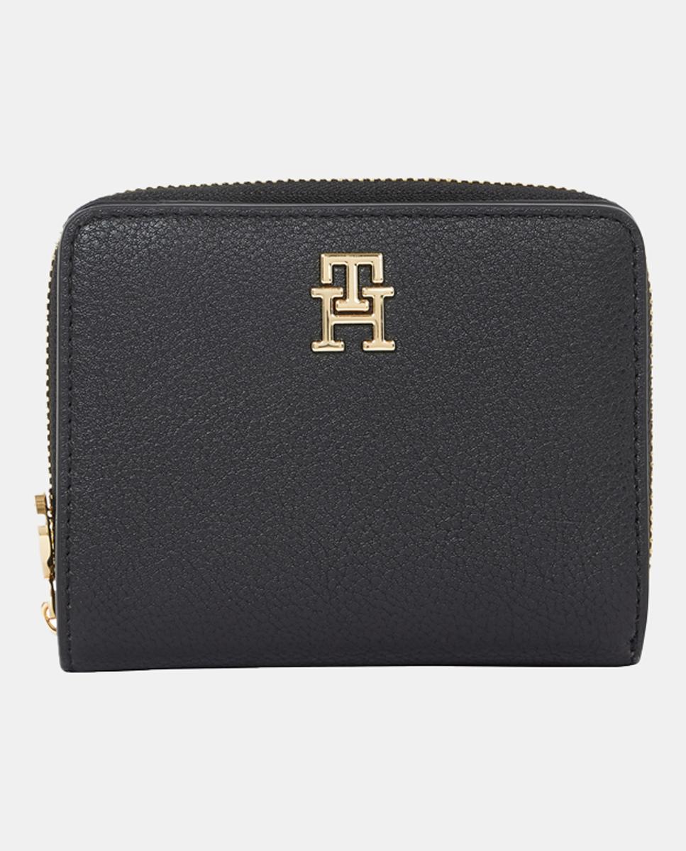 Imagen 0 de Cartera mediana en color negro con logotipo metálico