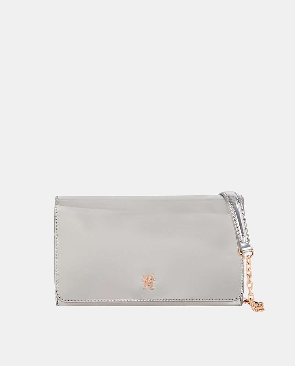 Imagen 0 de Bolso pequeño en color plata