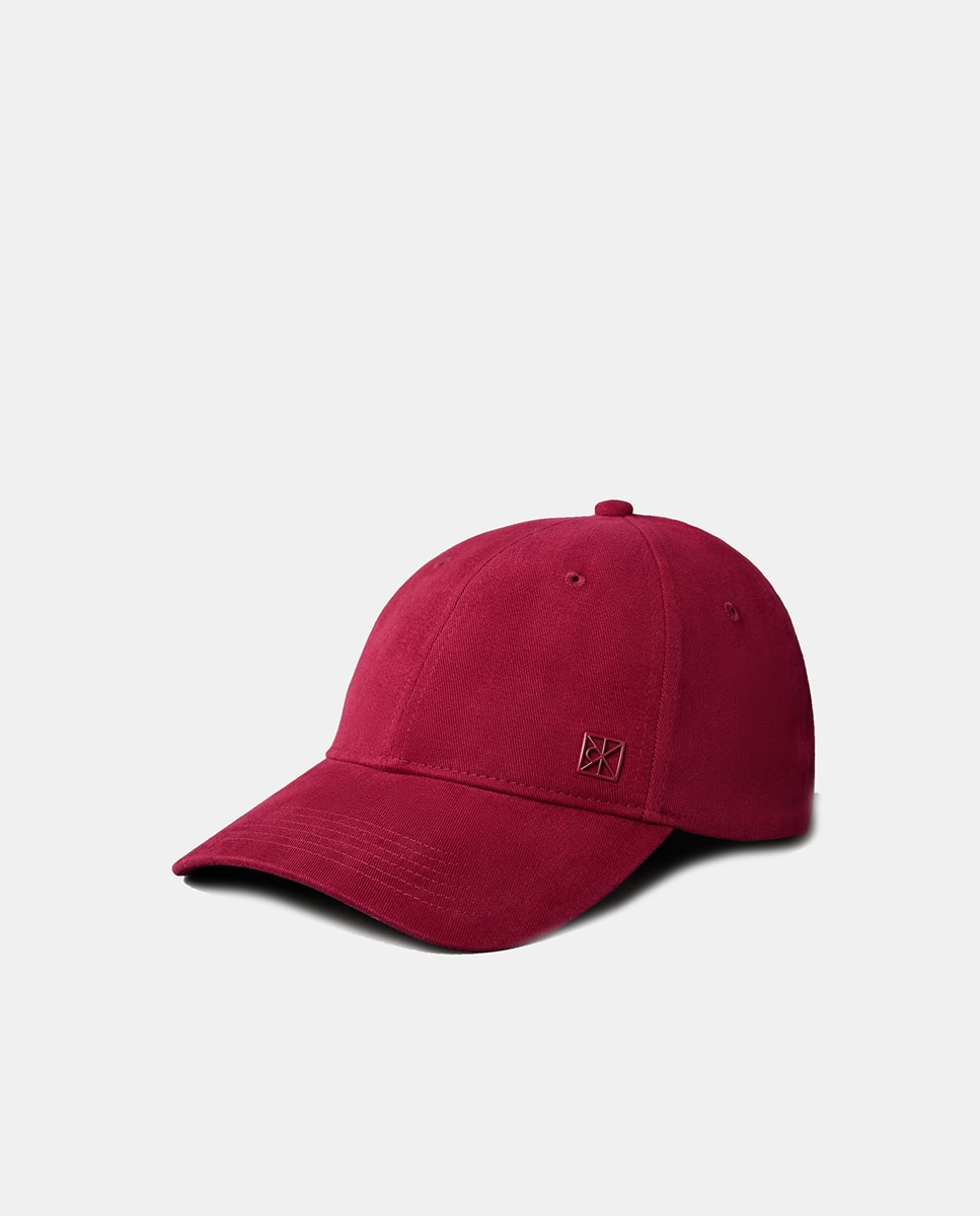 Imagen 0 de Gorra con logo ck metálico
