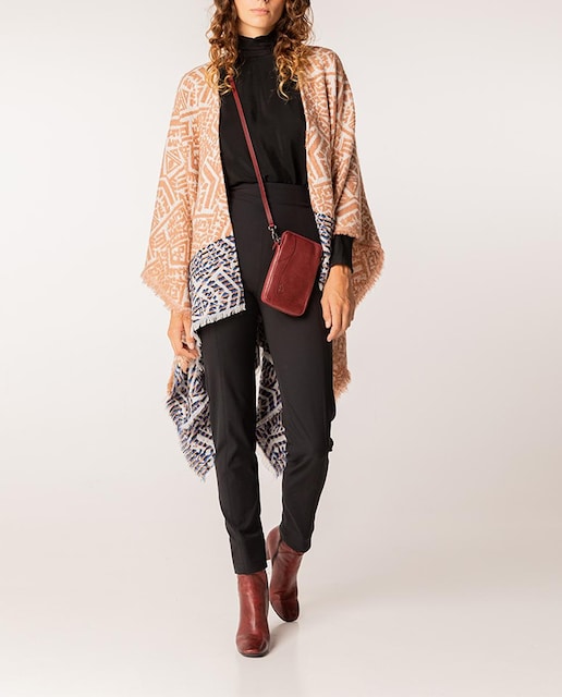 Imagen 0 de Poncho de mujer