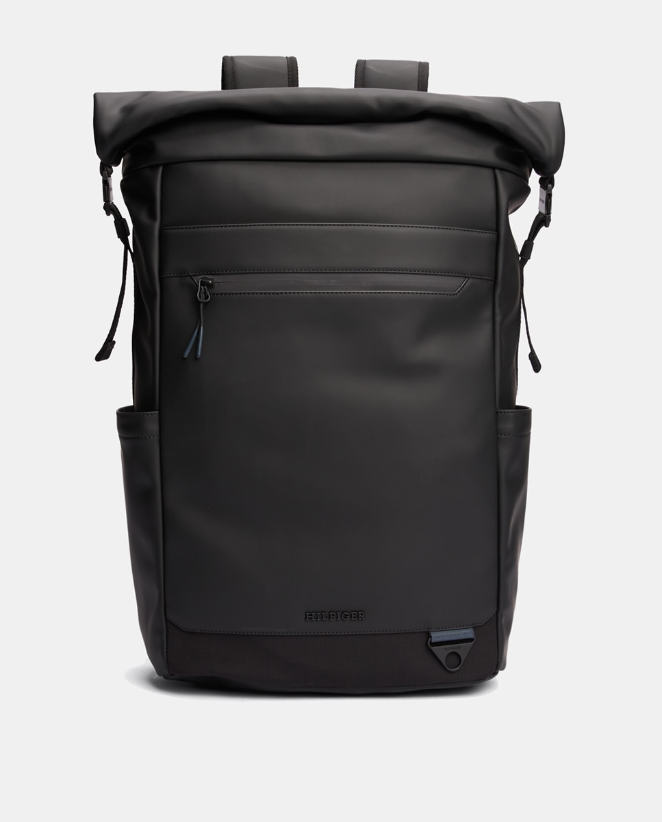 Imagen 0 de Mochila de hombre estilo rolltop en color negro