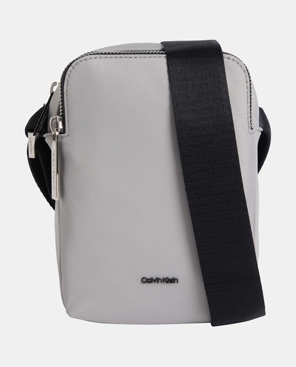 Imagen 0 de Bolso bandolera con logo Calvin Klein de hombre .