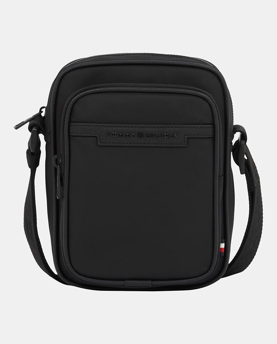 Imagen 0 de Bandolera de hombre de poliéster reciclado con logotipo frontal