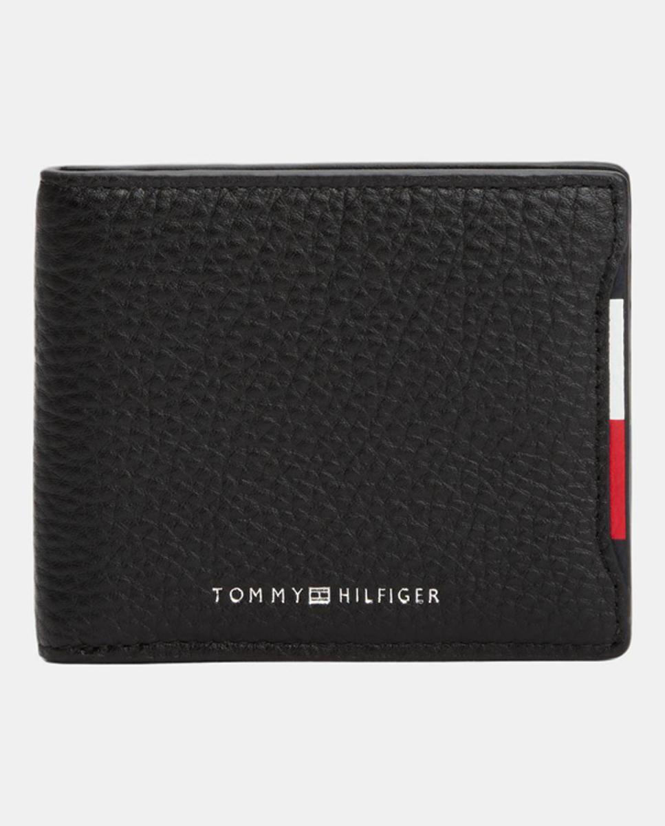 Imagen 0 de Cartera pequeña de hombre en piel con detalle corporativo