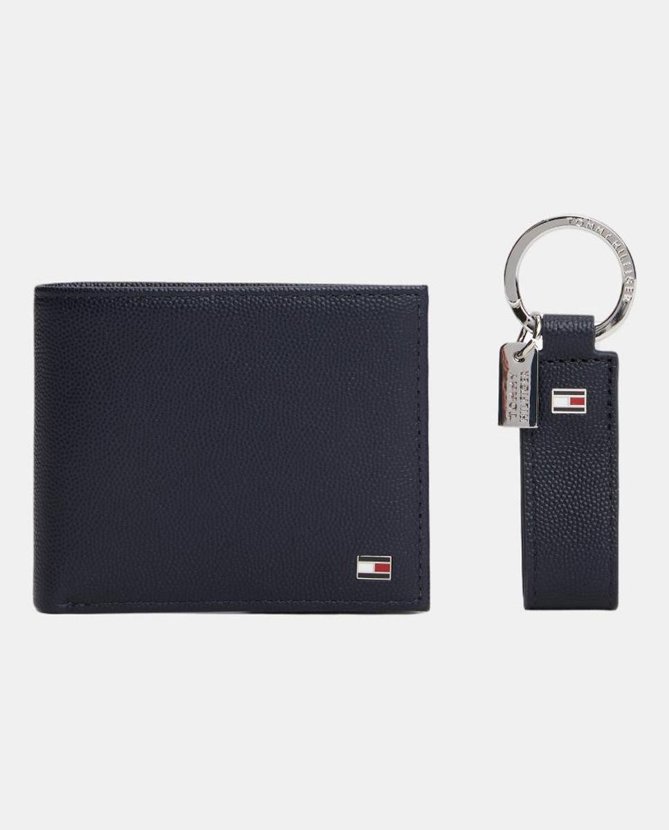 Imagen 0 de Pack de regalo cartera y llavero de hombre en piel con detalle corporativo