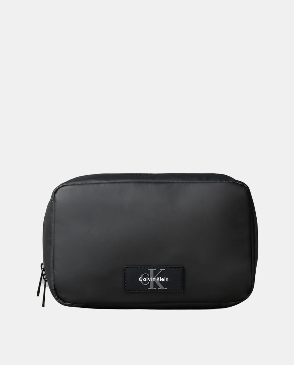 Imagen 0 de Neceser Calvin Klein de hombre con logo frontal