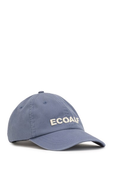 Imagen 0 de Gorra con visera curva, cierre ajustable y logo bordado en la parte frontal.