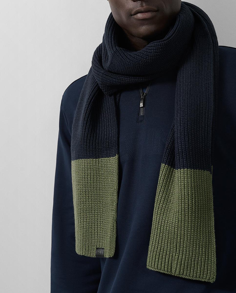 Imagen 0 de Gorro de hombre tricot doblez a contraste