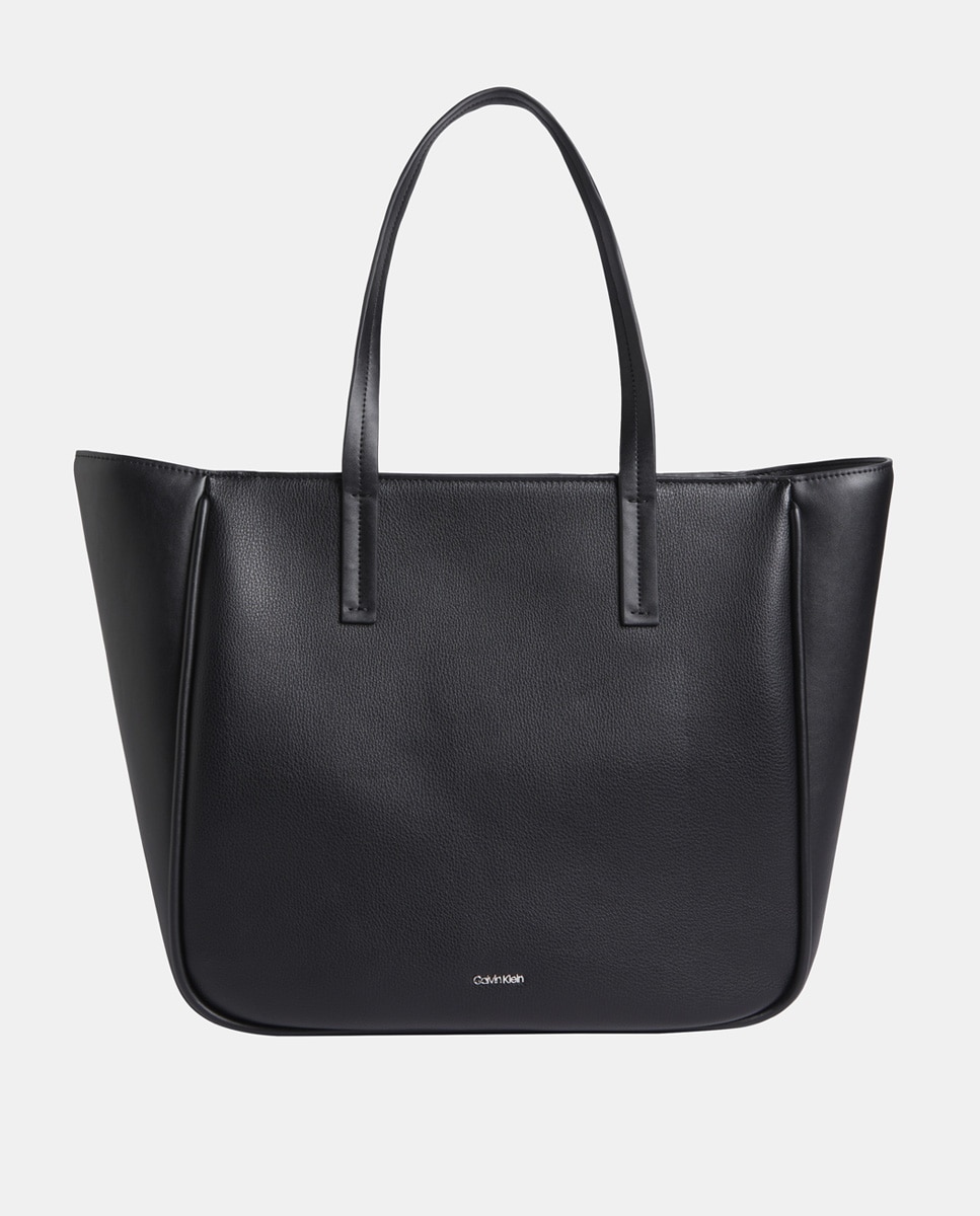 Imagen 0 de Bolso shopping con cremallera y logo metálico frontal