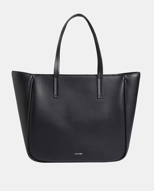 Imagen 0 de Bolso shopping con cremallera y logo metálico frontal
