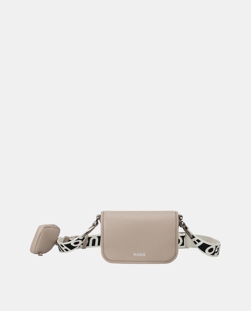 Imagen 0 de Bolso bandolera totalmente forrado con asa larga regulable