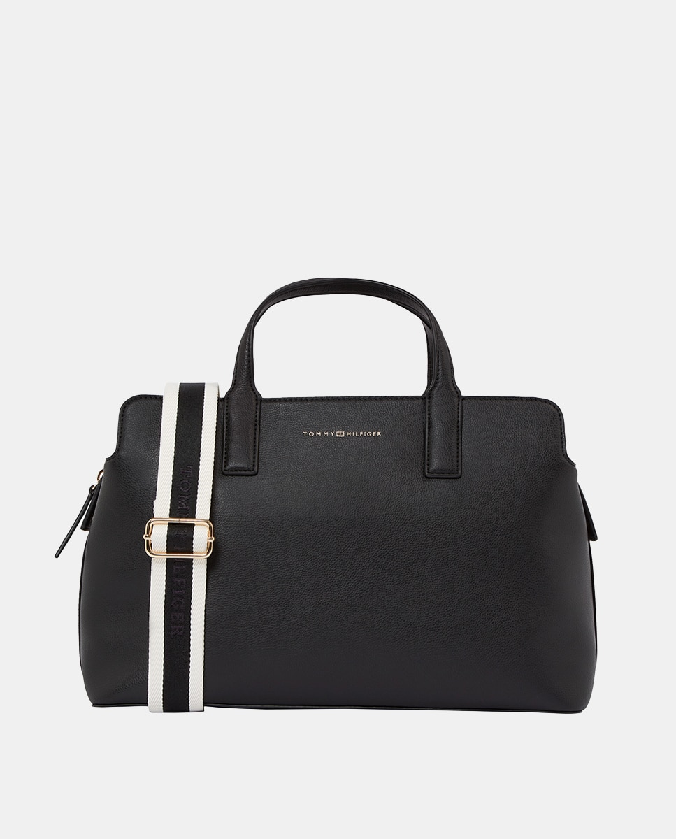 Imagen 0 de Bolso estilo satchel en color negro