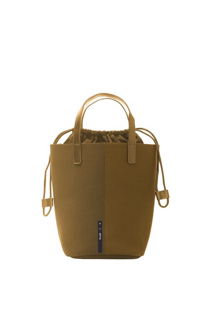 Imagen 0 de Mochila tipo saco con asas superiores y diseño amplio de estilo minimalista.