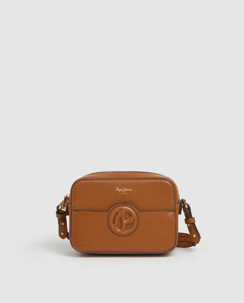 Imagen 0 de Bolso tipo camera bag Beverly Limited de mujer con logo "P" central y asa larga