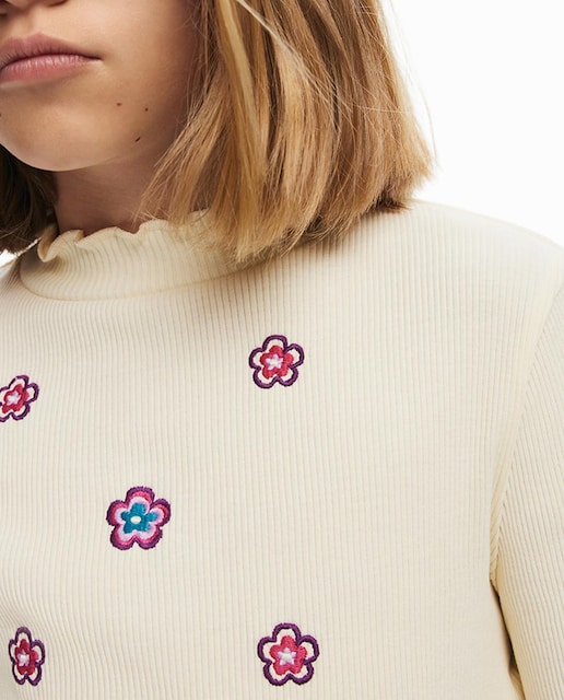 Imagen 0 de Camiseta de manga larga de niña con flores