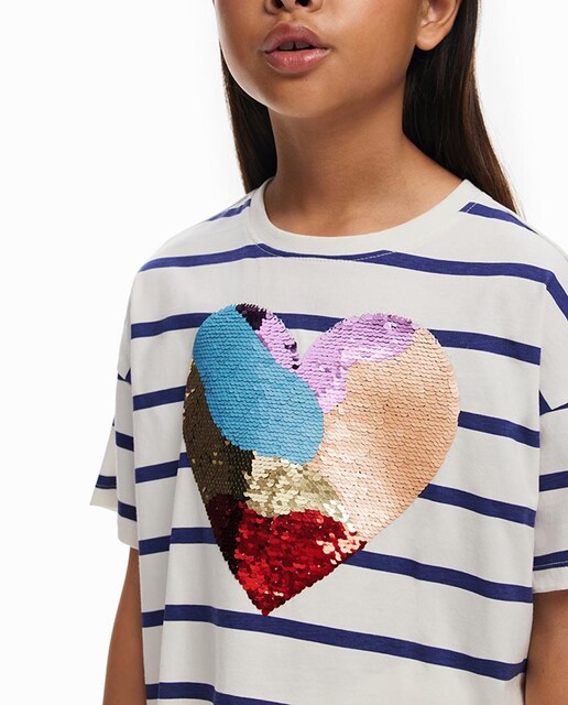 Imagen 0 de Camiseta bordado frontal corazón
