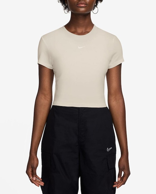 Imagen 0 de Camiseta de mujer Sportswear Chill Knit Nike