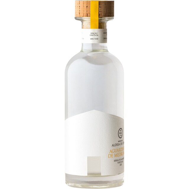 Imagem 0 de Aguardente Medronho garrafa 50 cl
