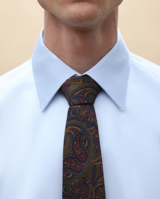 Imagem 0 de Camisa Clássica Lisa Non Iron Classic Fit com Padrão Espinha de Peixe