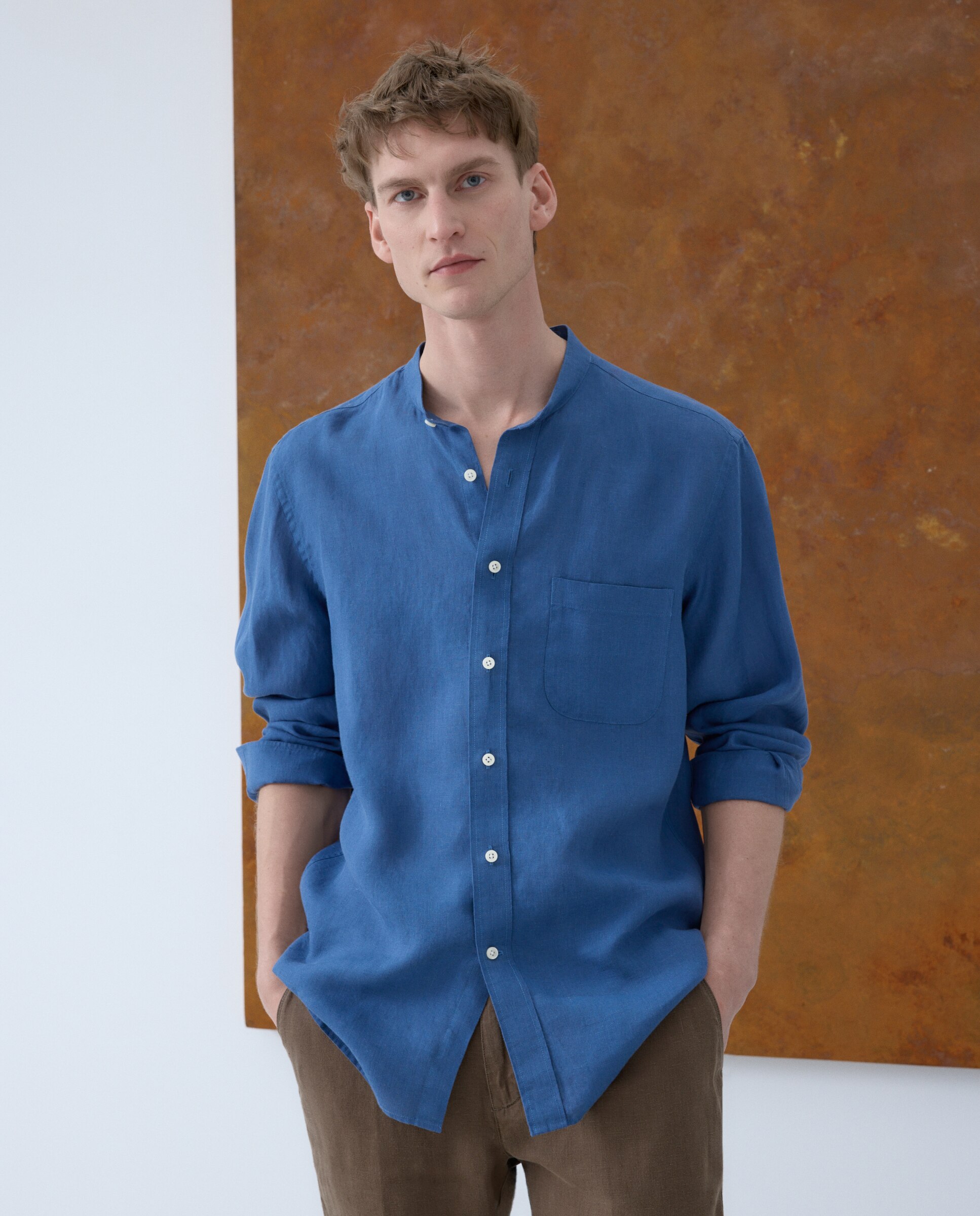 Camisa de Linho com Gola à Padre Azul-índigo-2