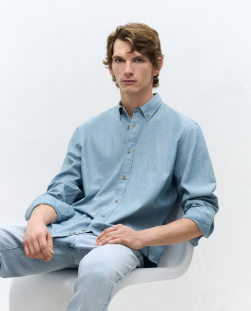 Camisa denim lavada de manga larga de hombre