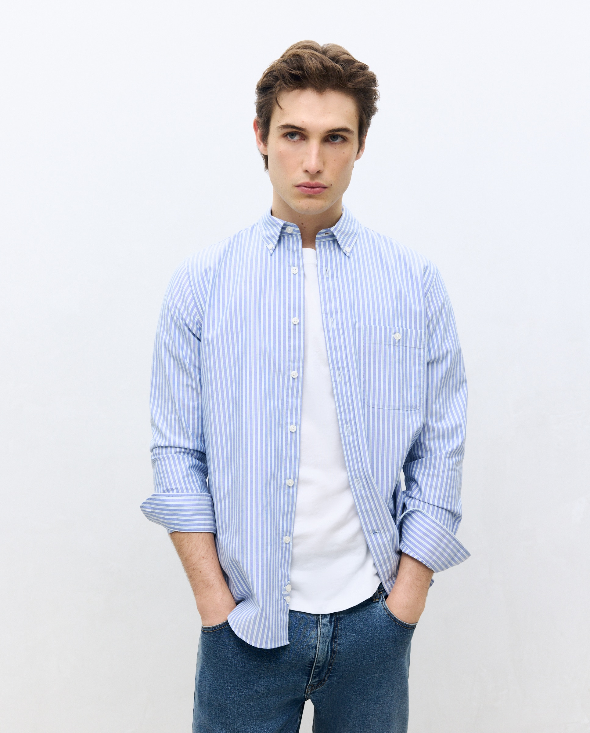 Camisa Oxford Casual às Riscas com Fundo Colorido Classic Fit Azul-marinho-2