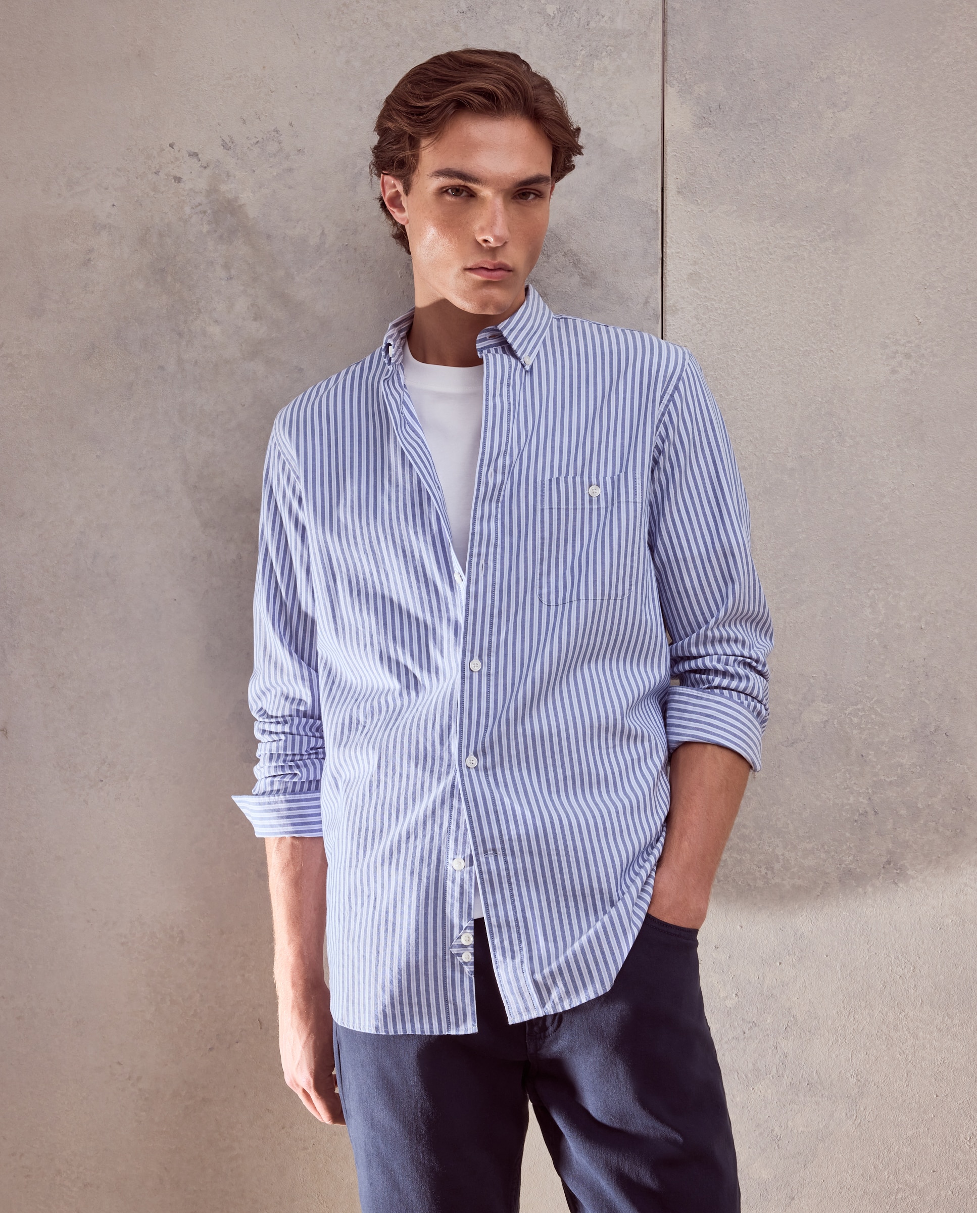 Camisa Oxford Desportiva às Riscas com Fundo Coberto Azul-1