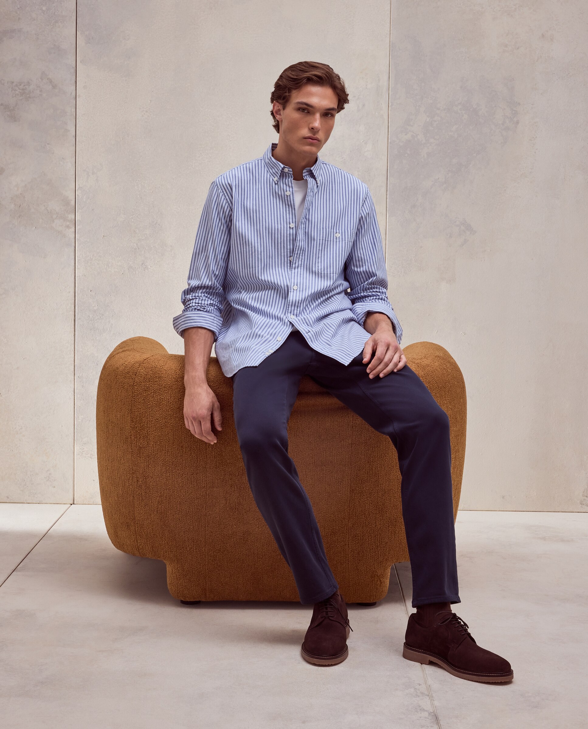 Camisa Oxford Desportiva às Riscas com Fundo Coberto Azul-2