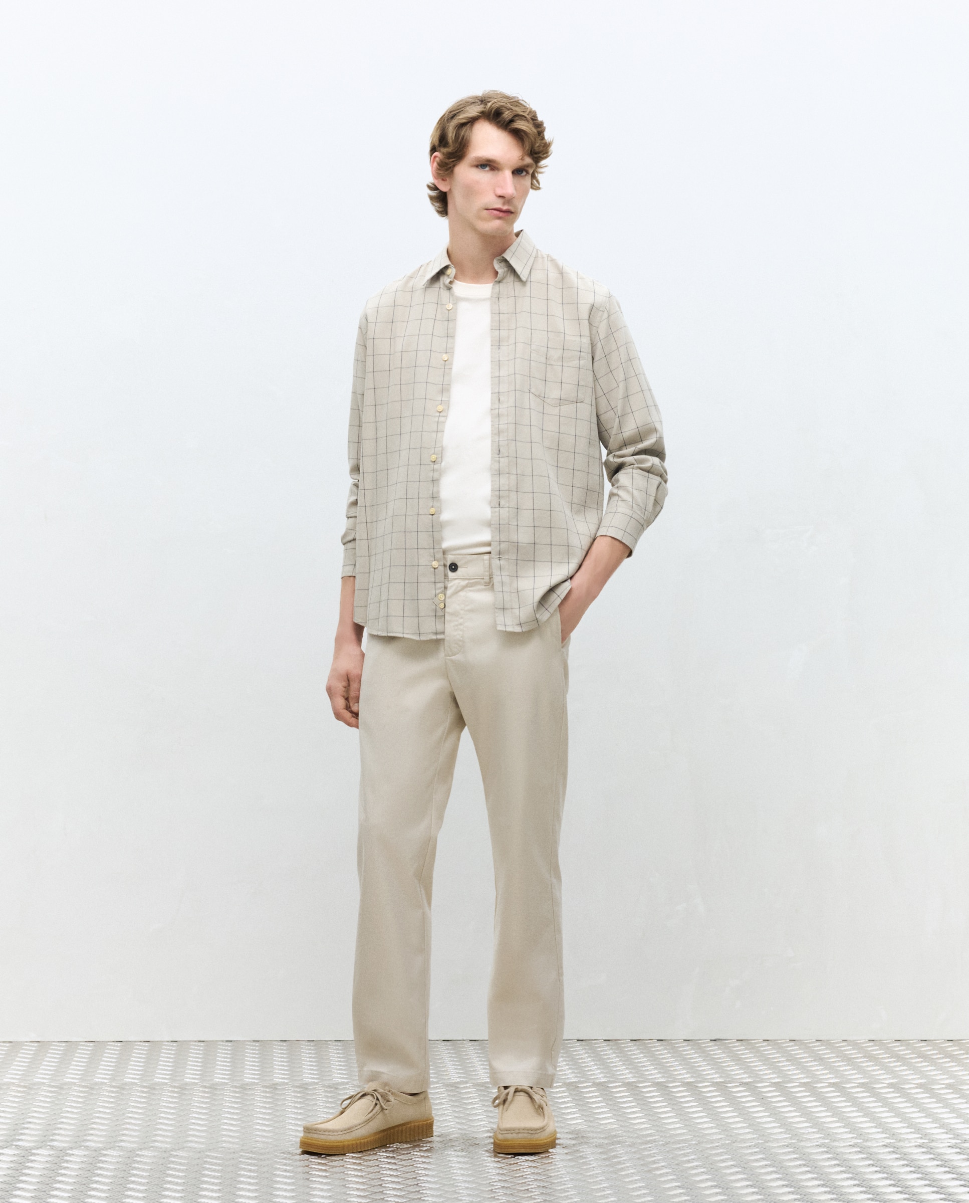 Camisa Casual de Sarja com Manga Comprida aos Quadrados de Corte Regular. 850 Pedra-2