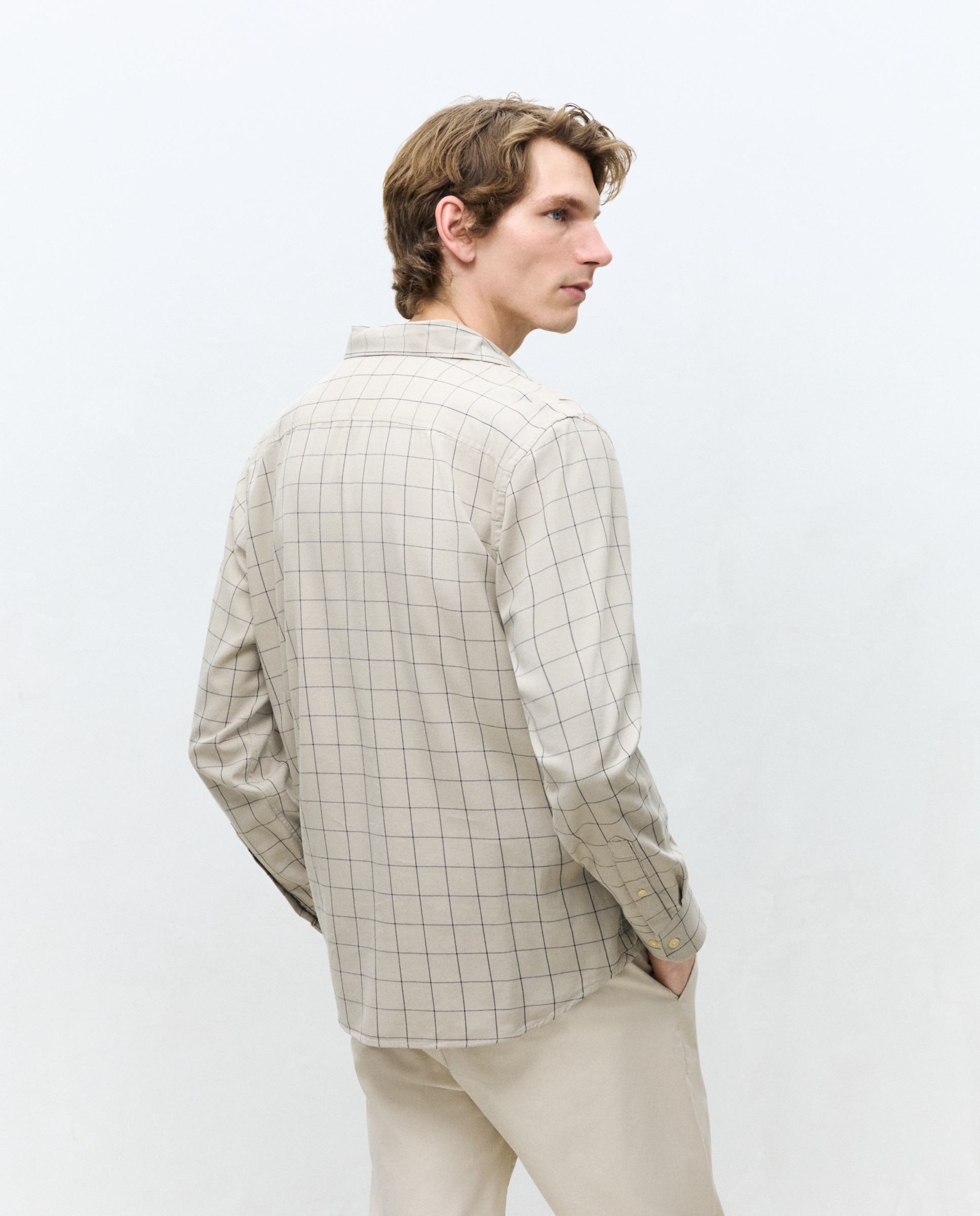 Camisa Casual de Sarja com Manga Comprida aos Quadrados de Corte Regular. 850 Pedra-3
