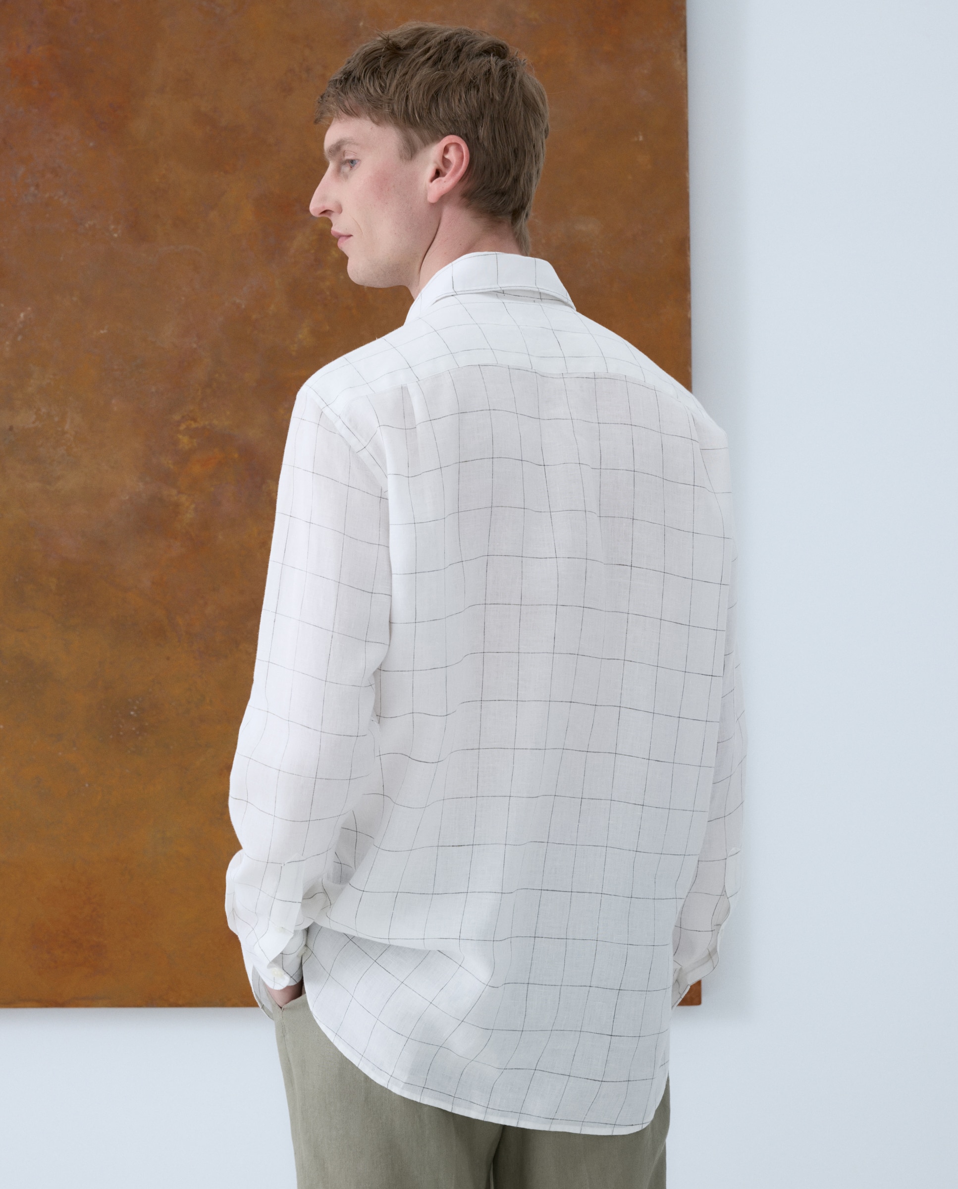 Camisa de Linho aos Quadrados Cru-3