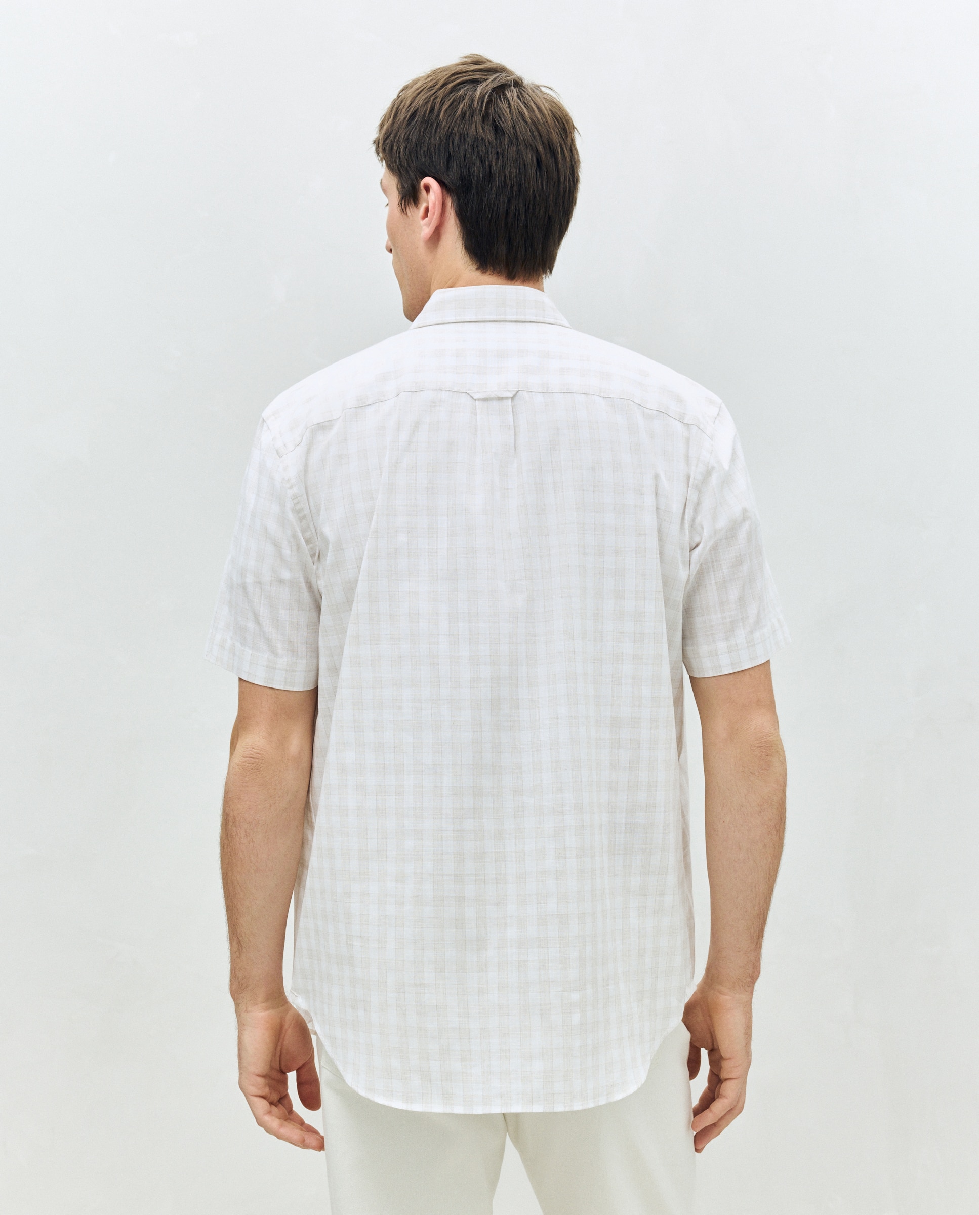 Camisa Classic Fit de Algodão Slub aos Quadrados Madrás com Manga Curta Castanho-claro-3