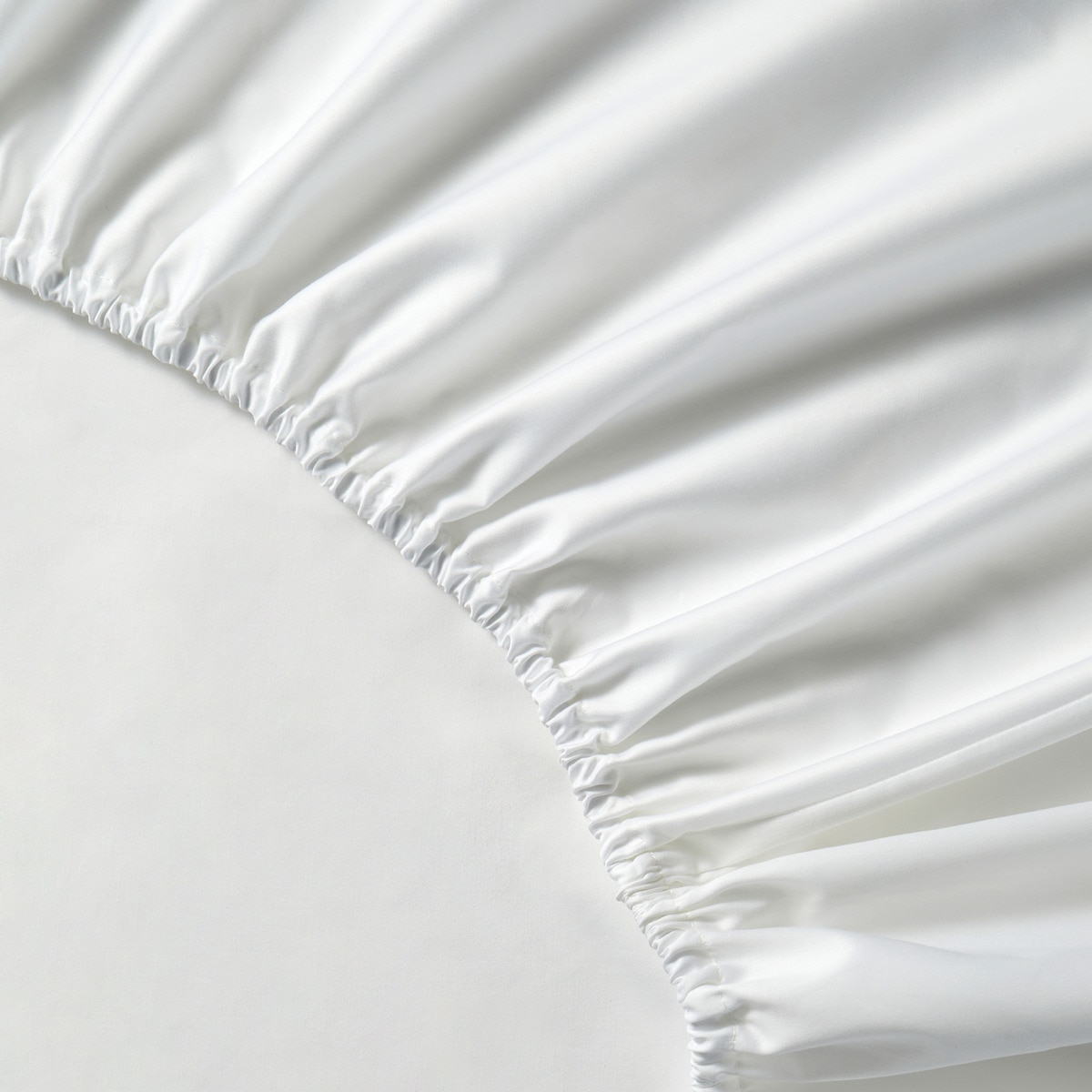 Imagem 0 de Lençol de Baixo Ajustável de Algodão Egípcio Cetim 600 Fios Platabanda - 40 cm