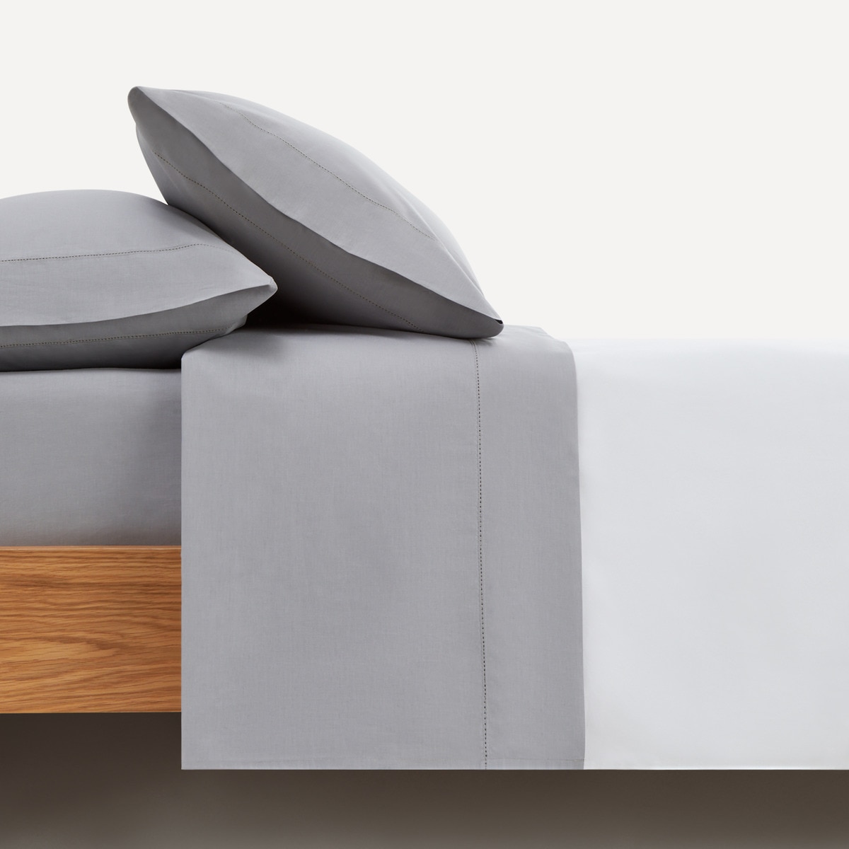 Imagen 0 de Juego de sábanas con bajera algodón Vainica New Basics El Corte Inglés