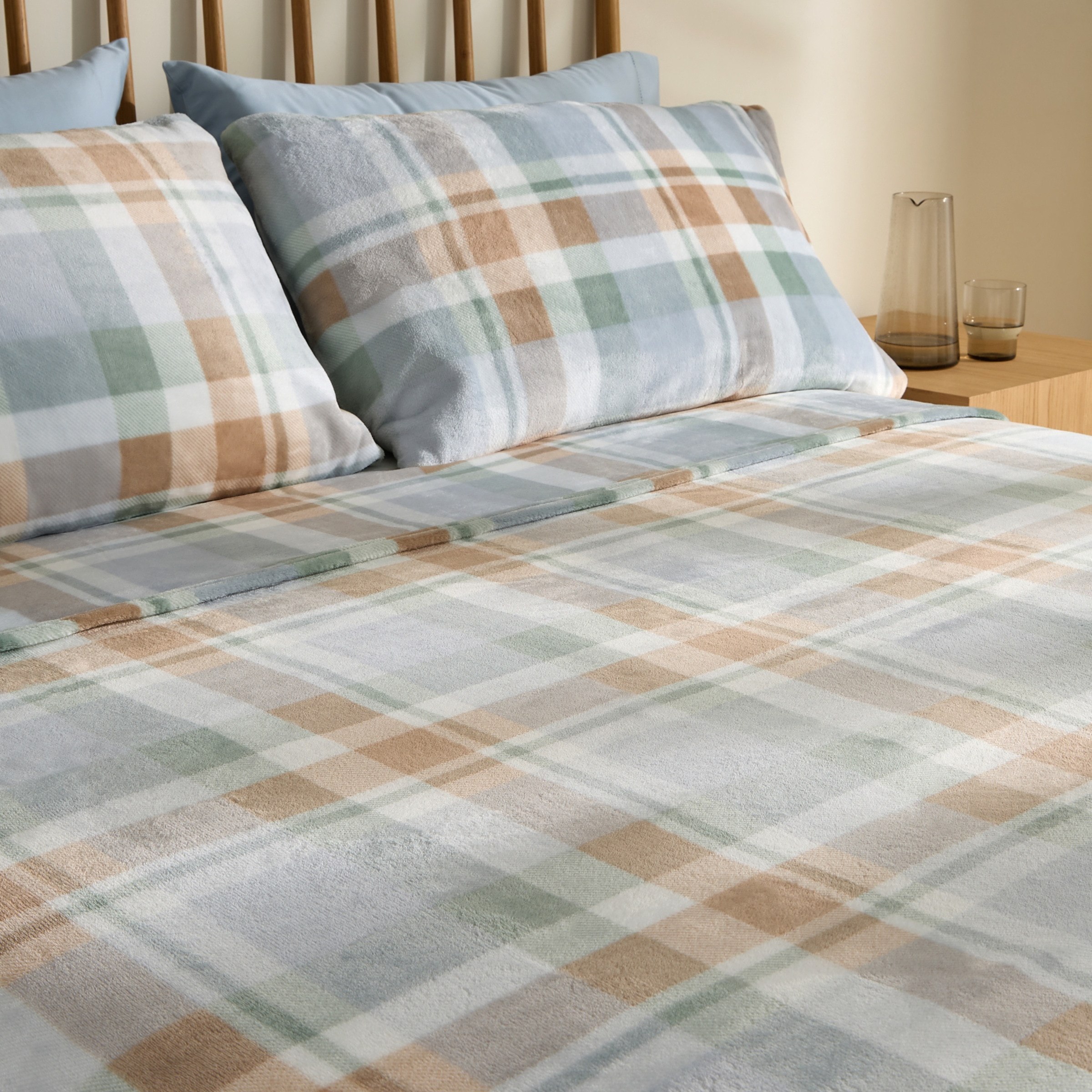 Imagen 0 de Juego de sábanas con bajera extrasuaves Jakson