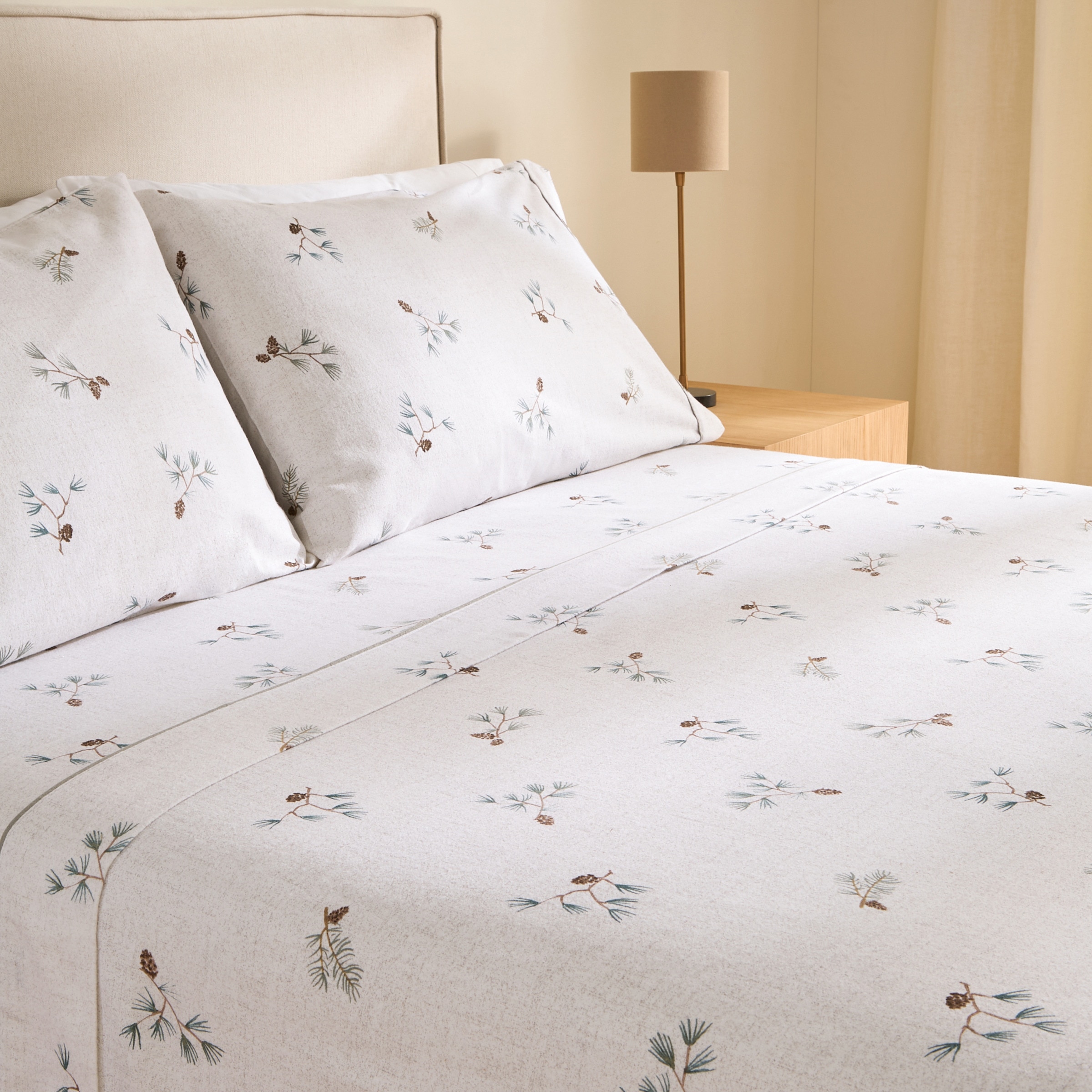 Imagen 0 de Juego de sábanas con bajera franela Pinecone