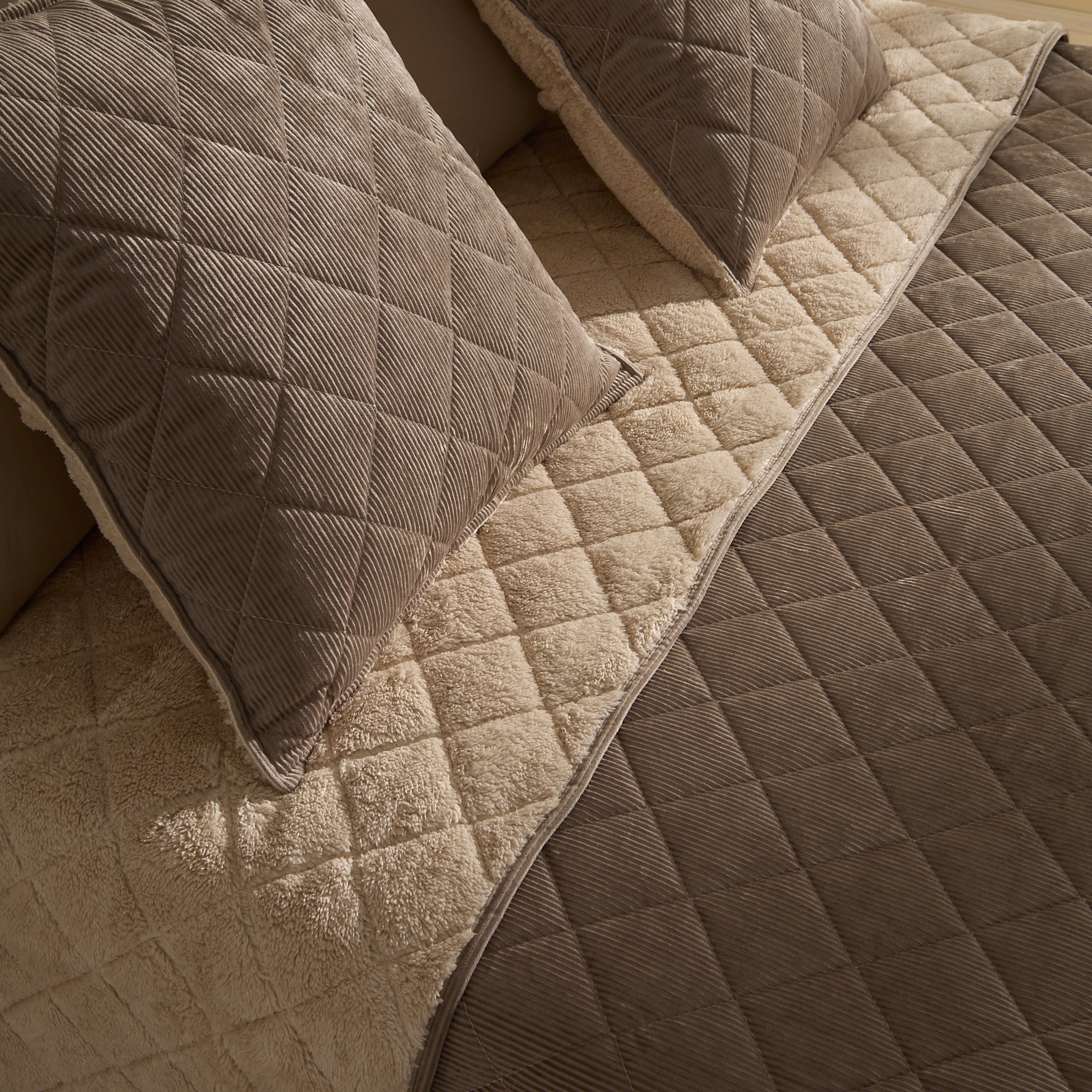 Edredão Reversível com Capa de Almofada Bombazina Bege-2